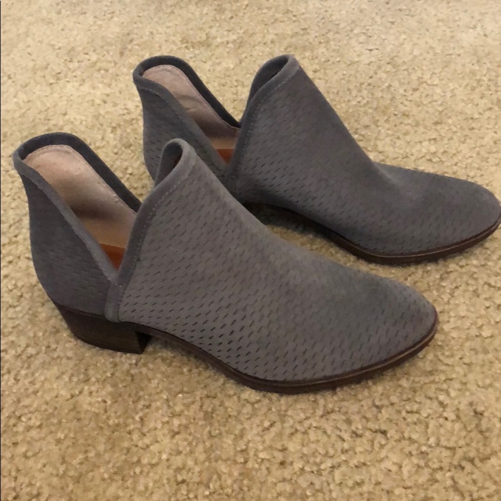 Lucky Brand Ankle bootie size 8